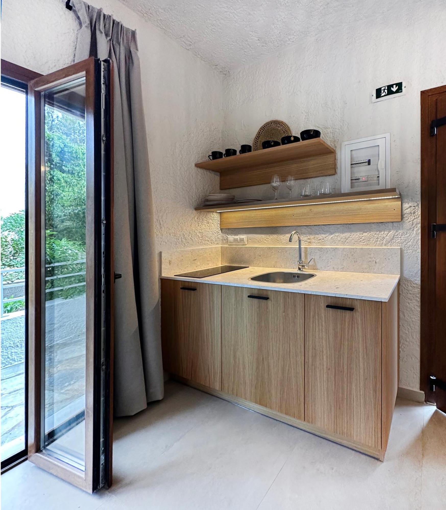 Okeanis Mystique South Aparthotel เอียราเปตรา ภายนอก รูปภาพ